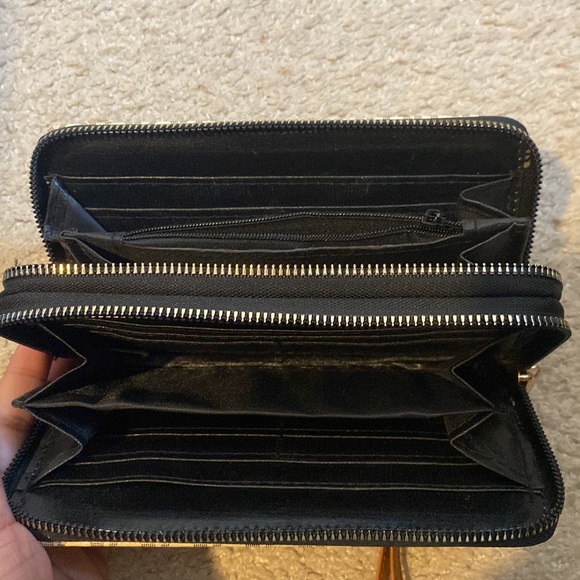 Wallet - Picture 4 of 4